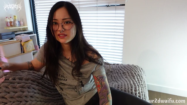 Ur2dwaifu Gassy Girl At The Party